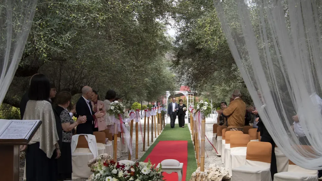 Celebrar aniversario de boda en Salones Idúbeda Castellón